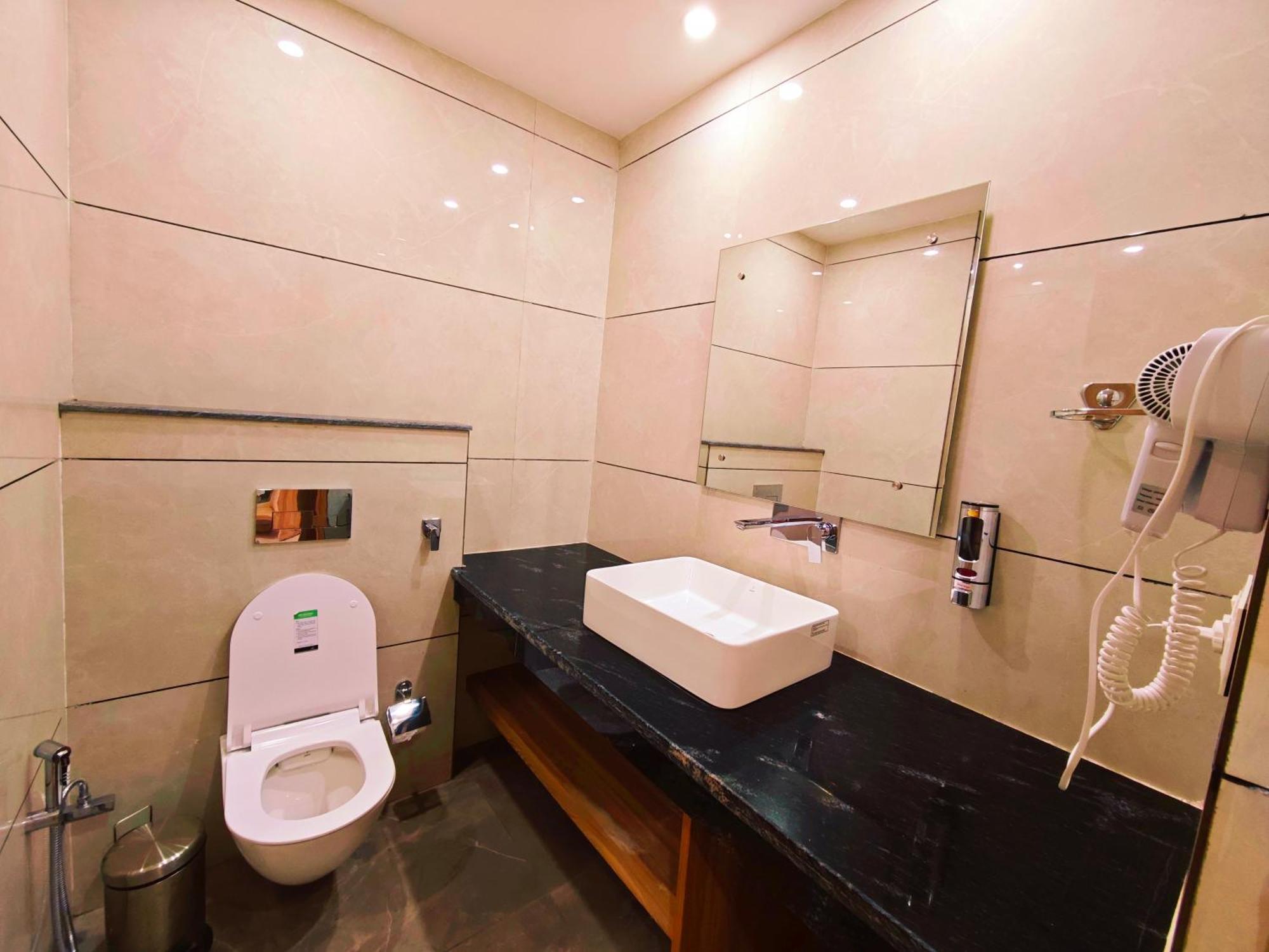 Hotel Pines And Peeks By Tws Hotels Dalhousie Extérieur photo