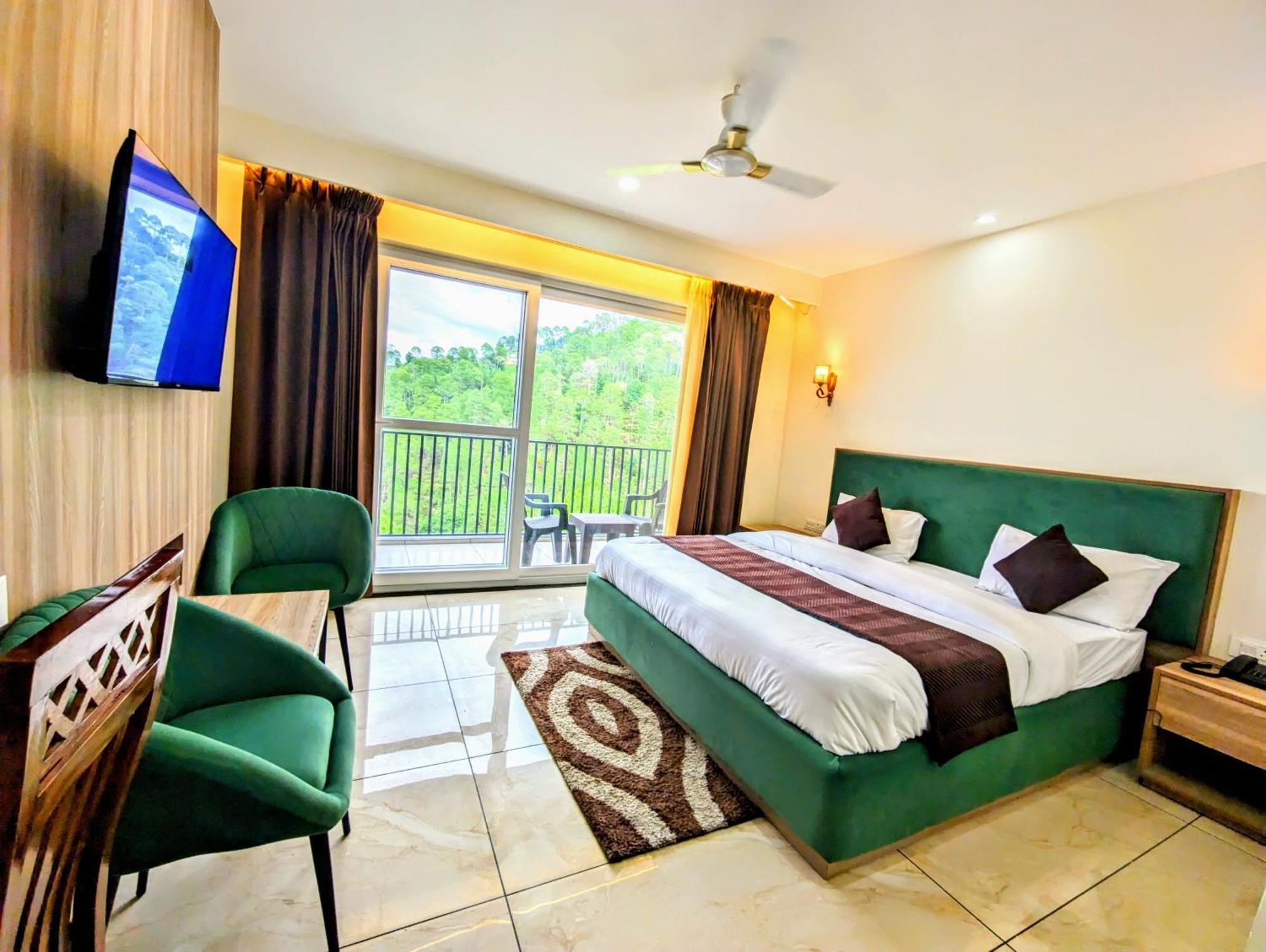 Hotel Pines And Peeks By Tws Hotels Dalhousie Extérieur photo